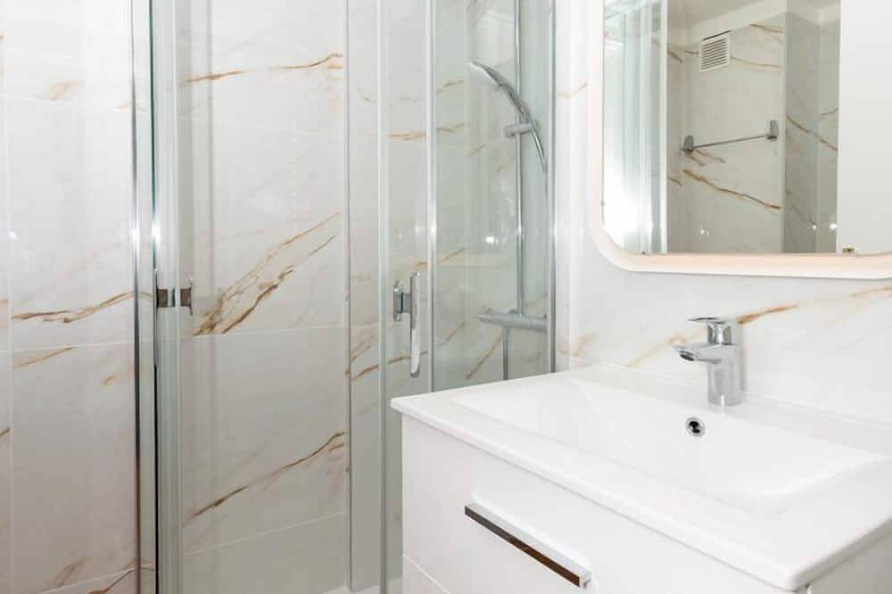 Ganze Wohnung, Vermietung Wohnung 3 Zimmer Füße im Wasser Reiter. in Cavalière, Le Lavandou