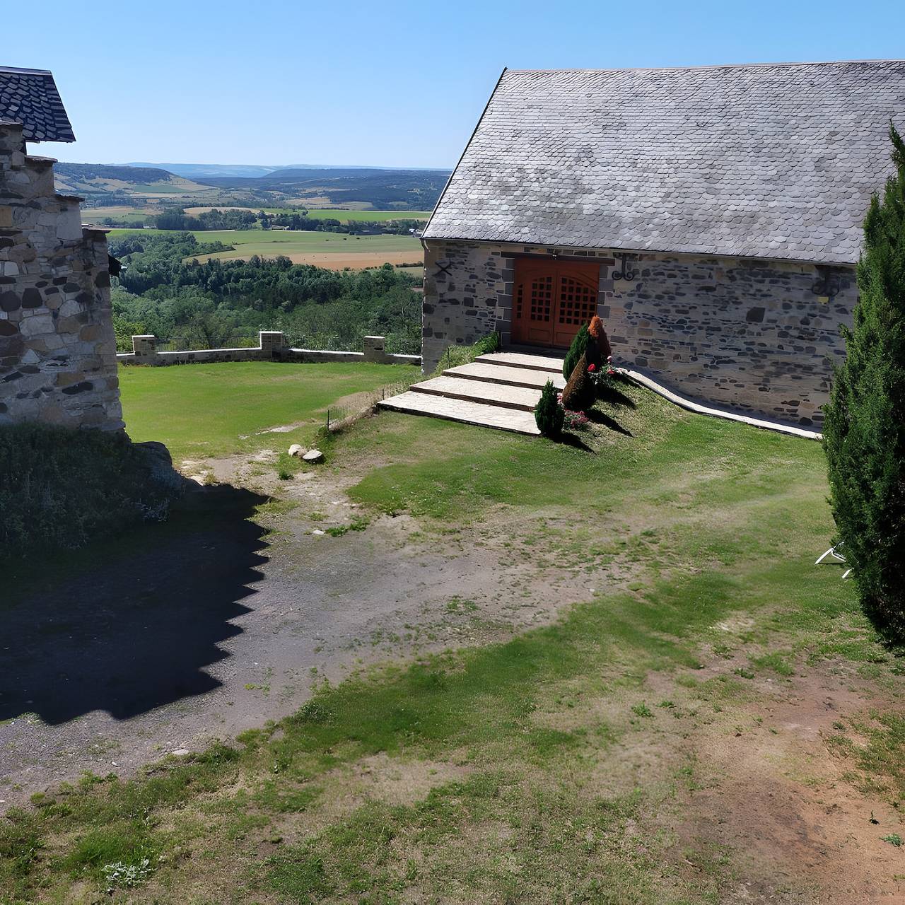 Ferienhaus 'Le Panorama' mit Bergblick, Gemeinschaftsterrasse und Wlan in Rentières, Regionaler Naturpark Volcans d'Auvergne