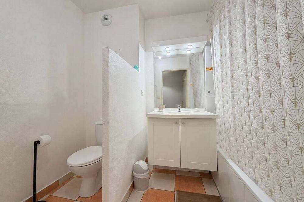 Entire apartment, The Mendi Alde Complex - Community Pool in Cambo-les-Bains, Bayonne region