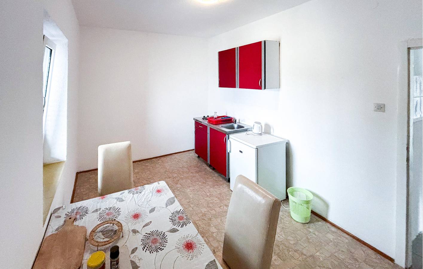 Ganze Ferienwohnung, Urlaub am Meer: Gemütliches Apartment mit einem Schlafzimmer in Karlobag und Meerblick in Karlobag, Naturpark Velebit