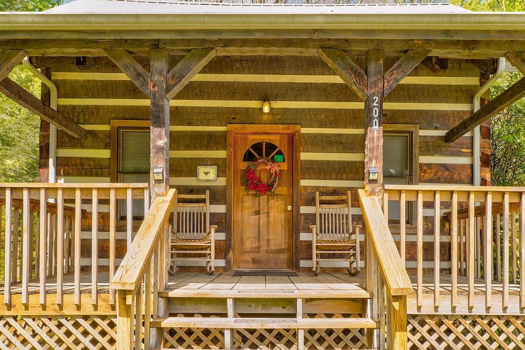 Vor Liebe platzende Herzen (Romantic Creekside Retreat) in Cosby (TN), Cocke County