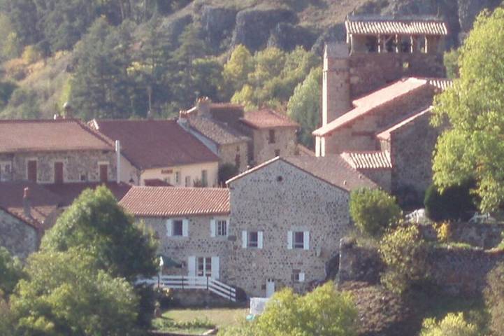 Gîte pour 5 personnes, avec terrasse à Arlempdes - 4