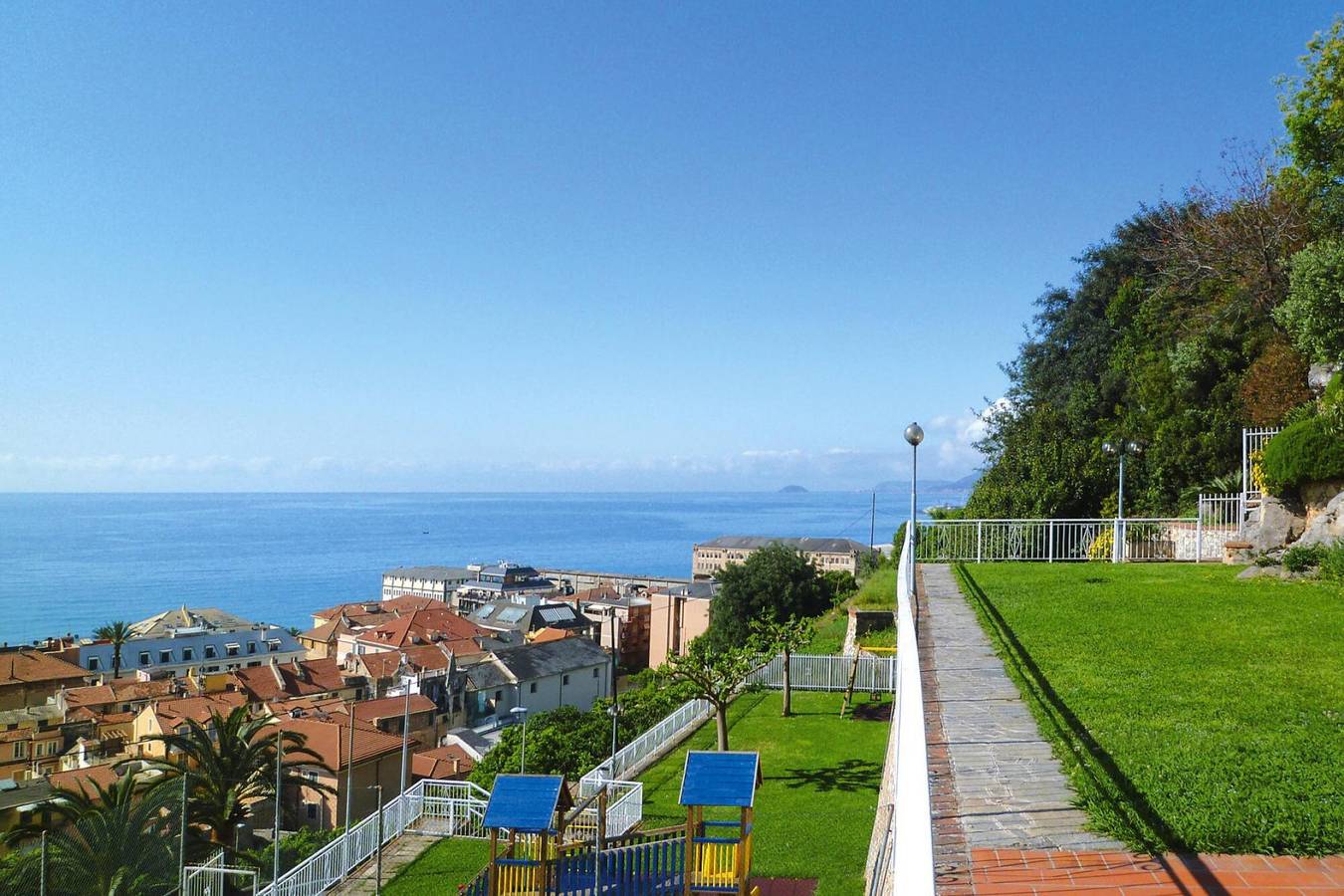 Appartamento intero, Appartamento in grazioso residence con piscina comunale a Pietra Ligure in Pietra Ligure, Comune di Pietra Ligure