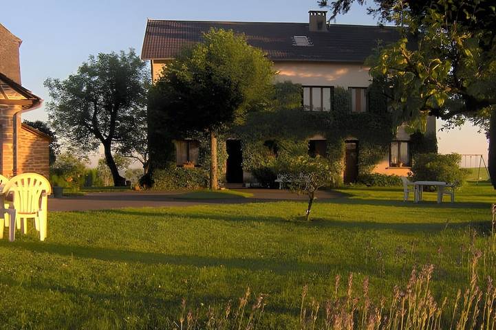 Location de vacances pour 2 personnes, avec Jardin à Junhac - 4