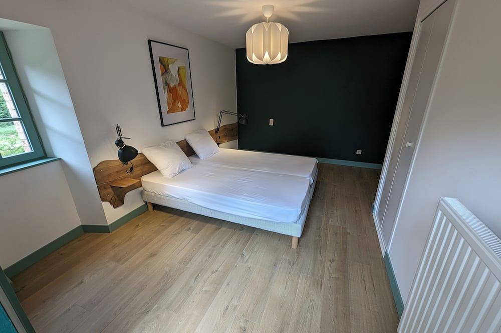 Gîte La Glycine: calm and greenery for families and pet owners. in Gorges du Tarn Causses, Cevenas