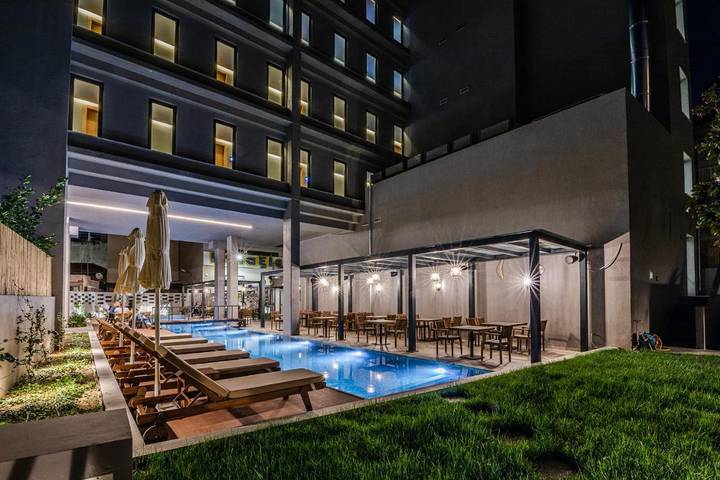 Hotel für 4 Personen, mit Whirlpool und Sauna sowie Garten und Pool, kinderfreundlich - 1