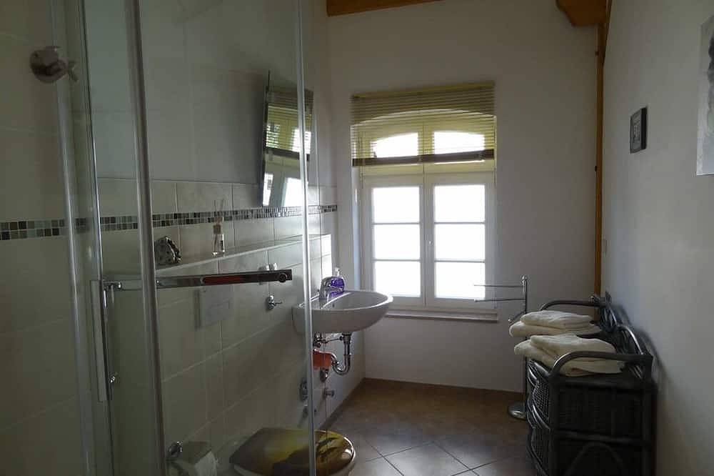 Ganze Wohnung, Wohnung in der Ferienwohnung Nitschke Zum Nusshof in Mehrow, Ahrensfelde