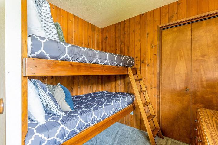 Ferienwohnung für 8 Personen, mit Balkon in Montana