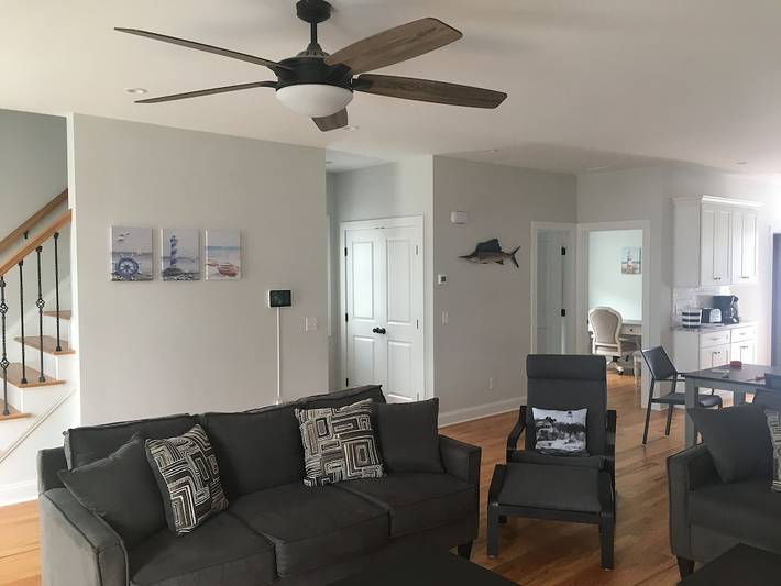 Vacation house for 6 people, with balcony and yard, with pets in New England