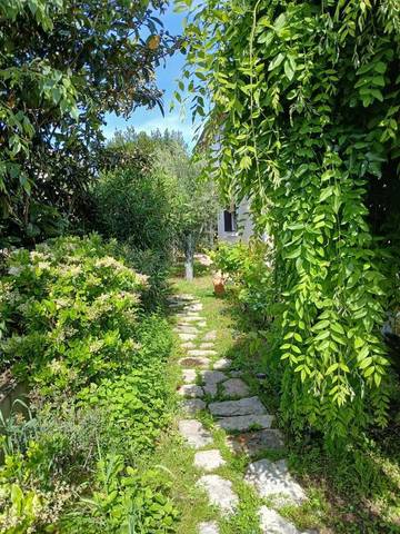 Gîte pour 2 personnes, avec jardin à Le Crès