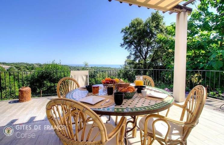Gîte pour 4 personnes, avec Terrasse