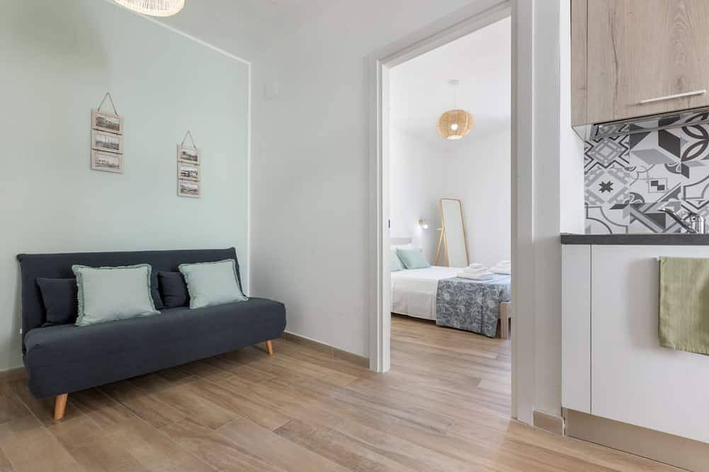 Ganze Wohnung, Guesthost - Carloforte Central Bright Apartment! in Carloforte, Sulcis Iglesiente
