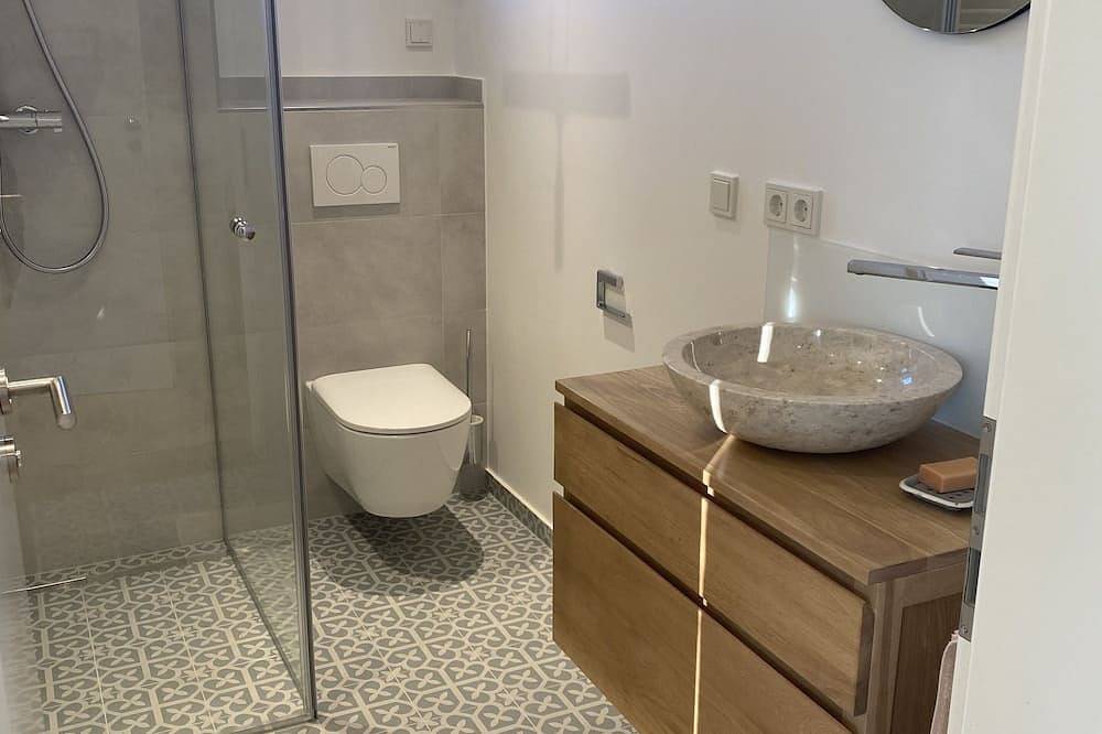 Ganze Wohnung, Moderne, top ausgestattete ruhige Dachgeschosswohnung am Waldrand in Sankt Wendel, Saar-Nahe-Bergland