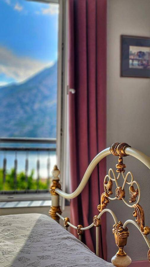 Location de vacances pour 6 personnes, avec jardin et vue, animaux acceptés dans Risan - 3