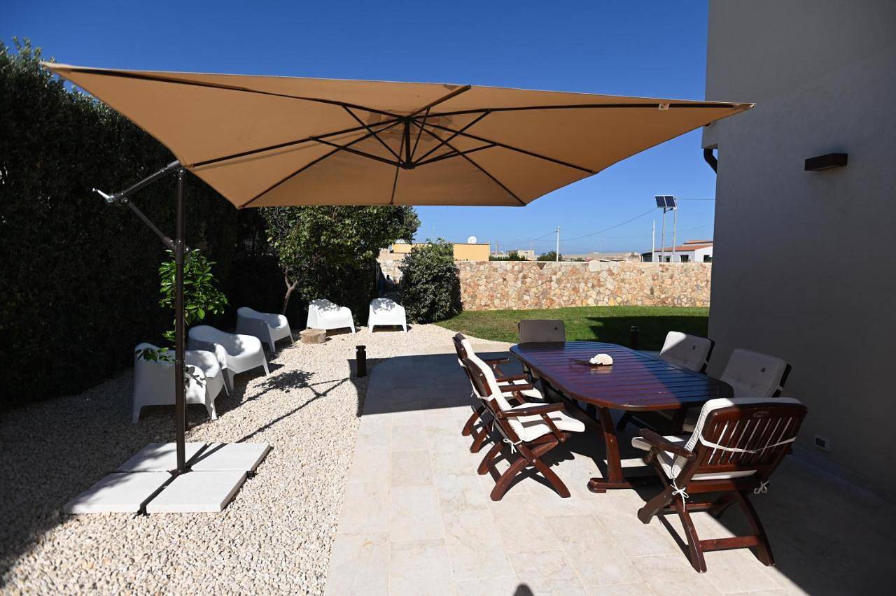 Single Room with Private Bathroom in Pizzolungo, Erice