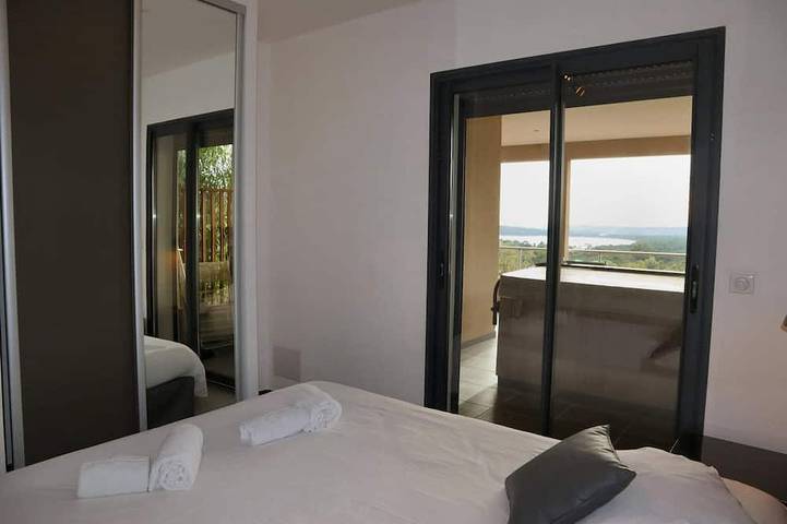 Entire apartment, Pinarello sea view — 2-bed, heated pool 29°C, walk to beach, private spa (1) in Sainte-Lucie de Porto-Vecchio, Zonza