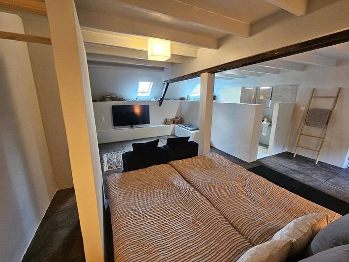 Location de vacances pour 3 personnes, avec jardin et vue à Lithaire