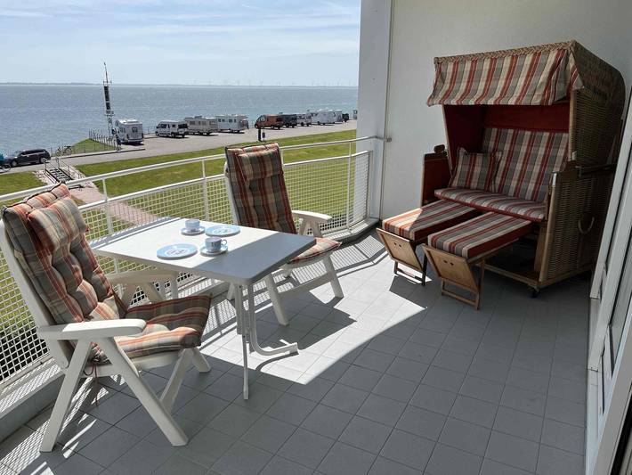 Ferienwohnung für 2 Personen, mit Balkon und Garten sowie Seeblick in Wilhelmshaven
