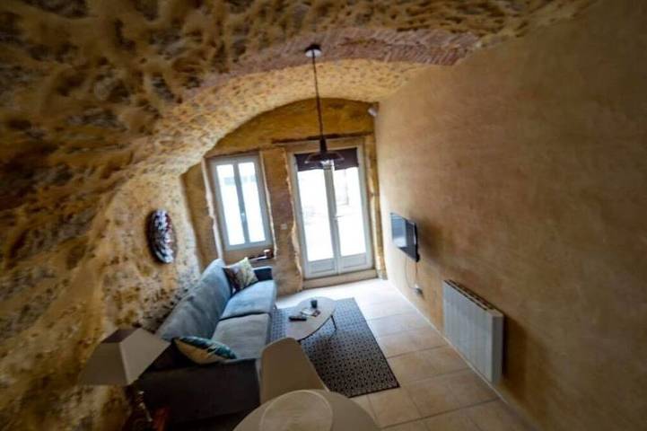 Gîte pour 2 personnes, avec jardin à Saint-André-de-Roquepertuis
