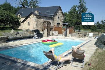 Location de vacances pour 6 personnes, avec jardin et piscine à Saint-Dolay