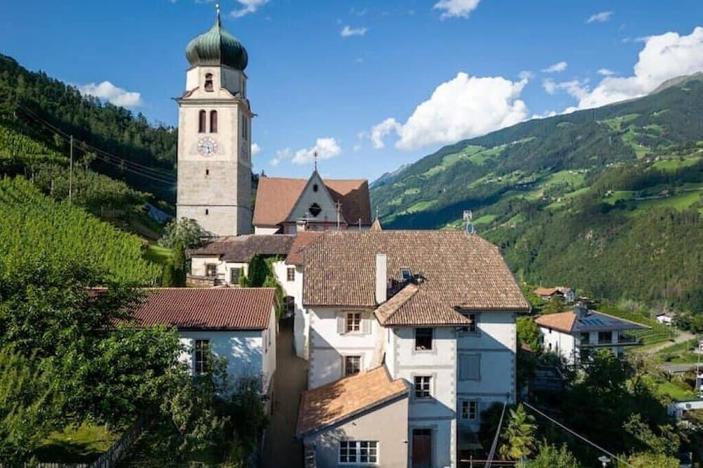 Ganze Wohnung, Historisches Kirchengebäude im Retro Chic Flair in Riffian, Passeiertal