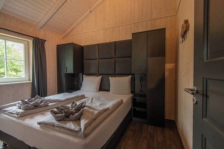 Ferienhaus für 10 Personen, mit Terrasse und Garten sowie Whirlpool in Medebach - 2