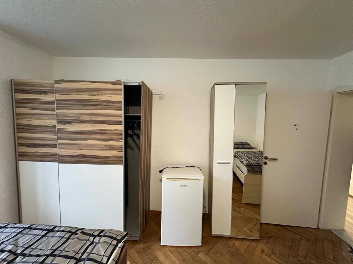 Ganze Wohnung, Montör und Studentenzimmer Bett Vermietung Ug1 in Geislingen an der Steige, Landkreis Göppingen