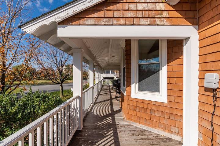 Vacation rental for 10 people, with terrace and yard in Lewes