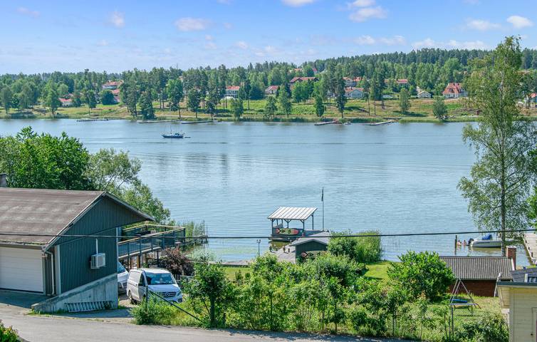 Ferienhaus für 4 Personen, mit Seeblick und Terrasse sowie Garten in Södermanland - 2