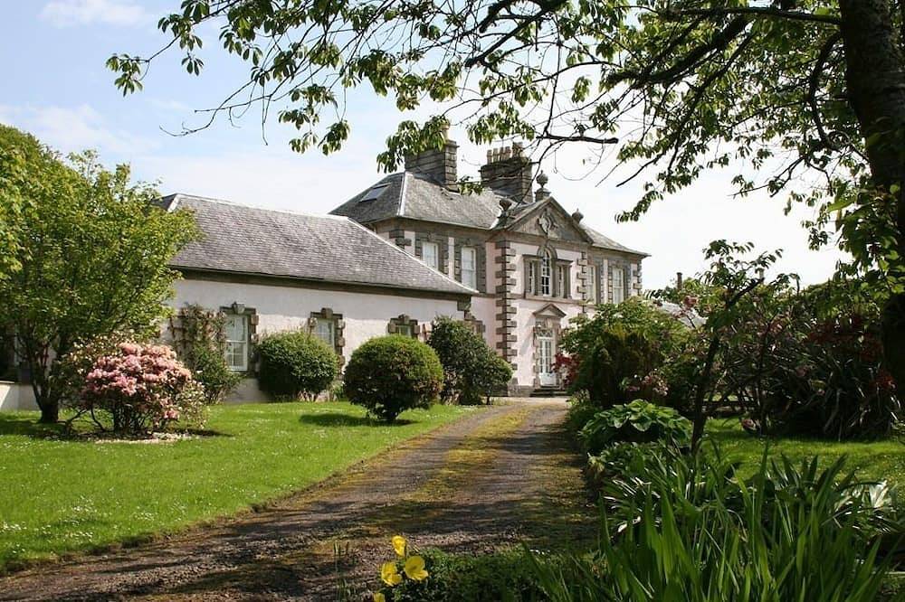 The Coach House at Stewart Hall in Isle of Bute, Argyll & Bute