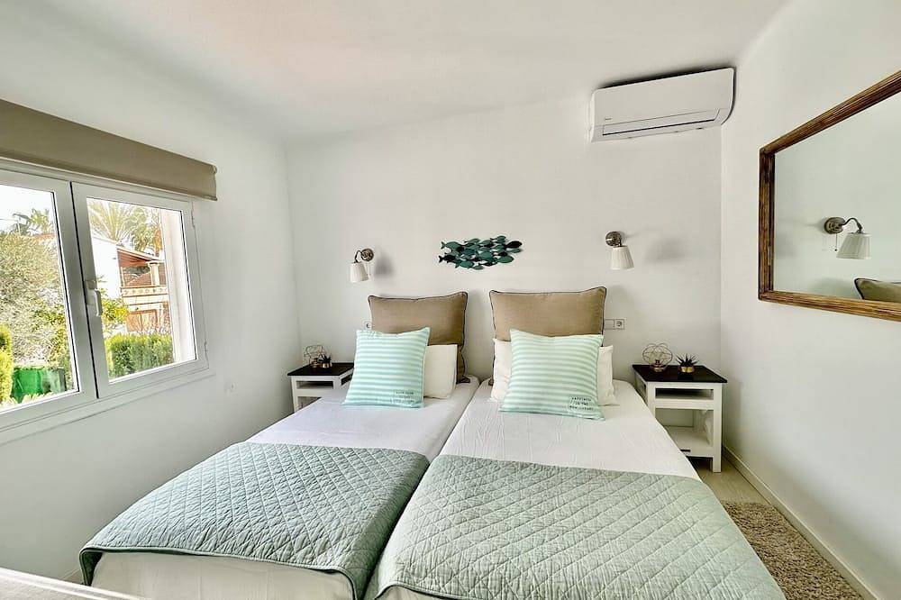 Villa Colibrí, con piscina privada para 6 personas in Son Ferrer, Calvià