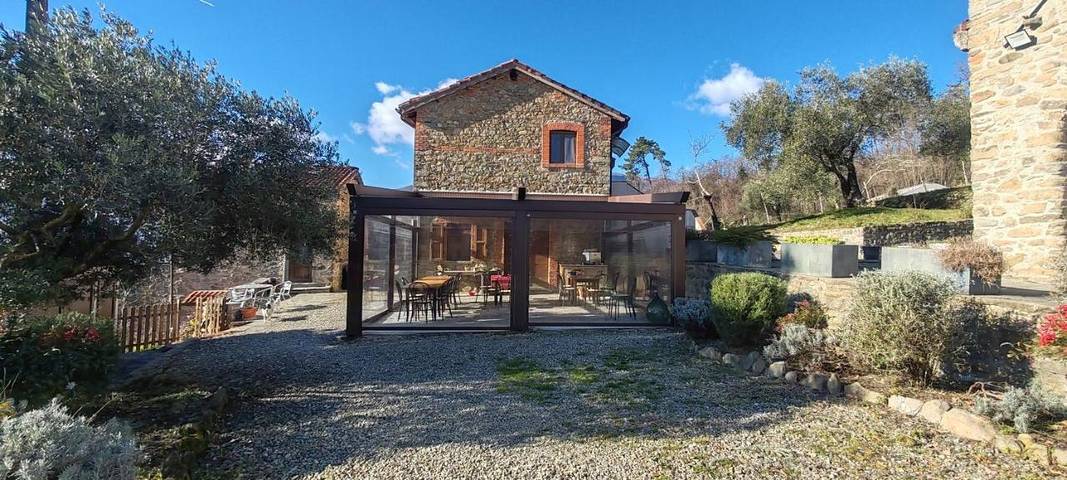 Location de vacances pour 2 personnes, avec terrasse et piscine, animaux acceptés à Pontremoli - 4