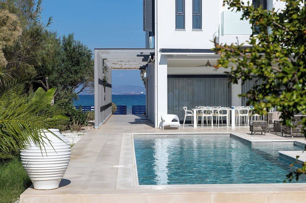 Villa for 11 People in Aegina, Attica region