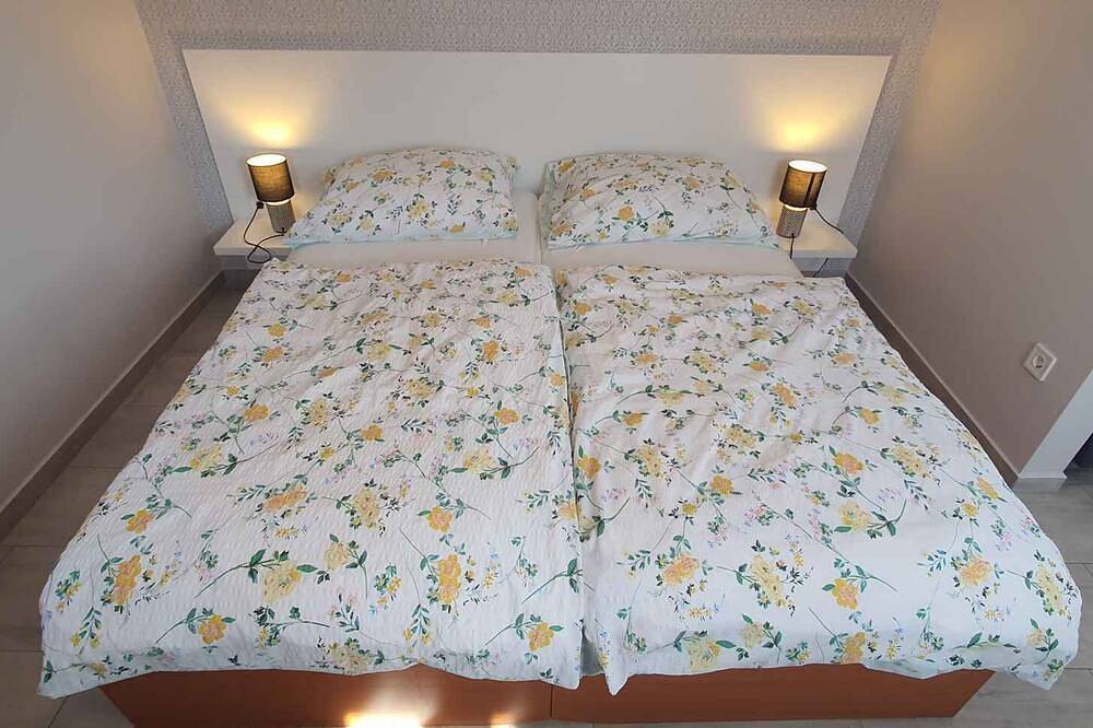 Ganze Wohnung, Studio mit Klimaanlage und Internet in der Nähe vom Stadtzentrum in Heviz, Keszthely und Umgebung