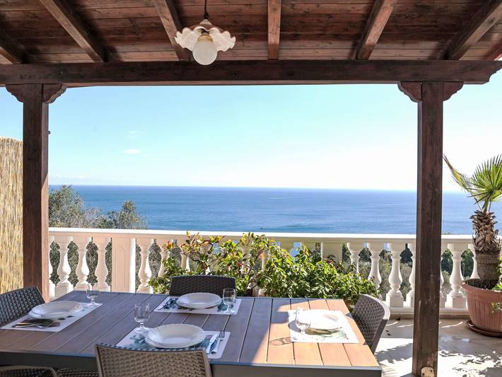 Appartamento per 4 persone, con terrazza e giardino a Andrano