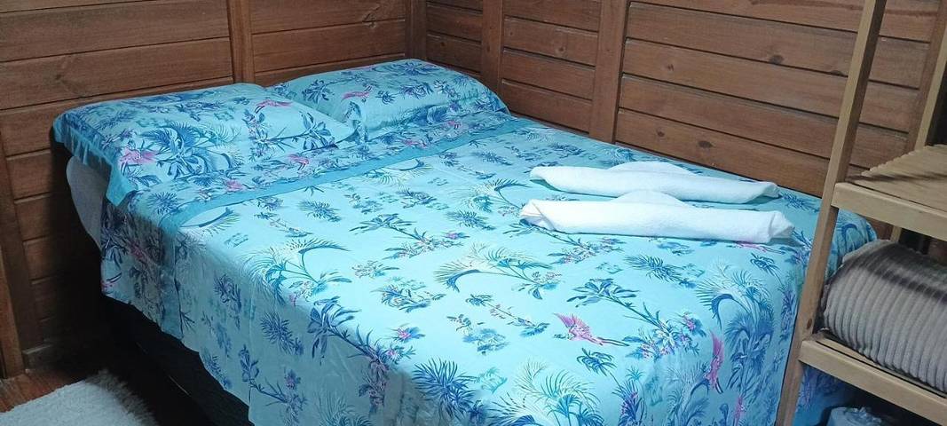 Pousadas e b&b para 2 pessoas, com vista e balcão e ainda jardim, com animais de estimação em Paranaguá