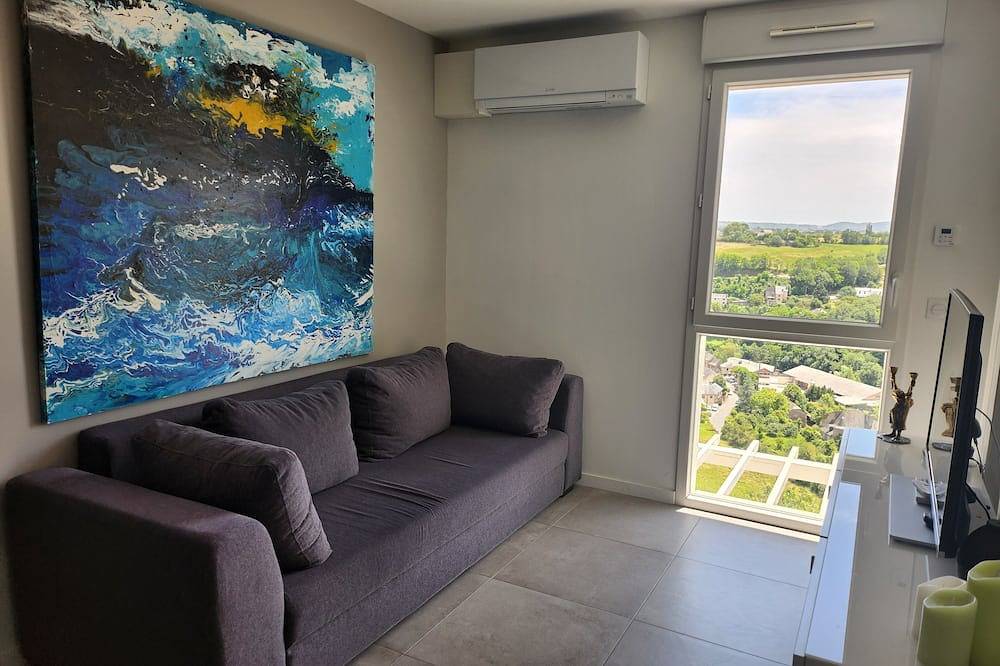 Entire apartment, Apartment La Luz Equinoxe 5 minutes from Rodez city center. Quiet and close by! in Rodez, Massif Central