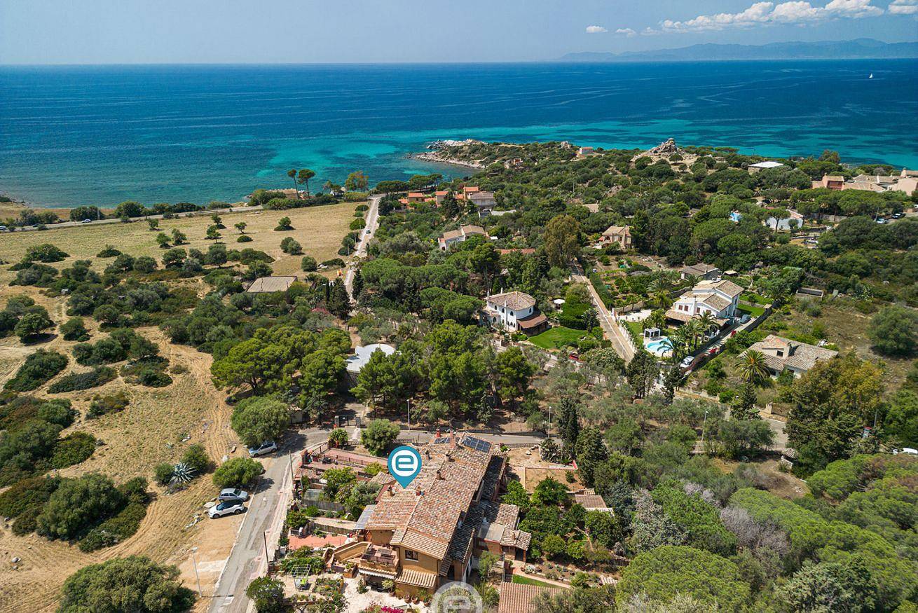 Appartement entier, Appartement de vacances pour 4 personnes avec balcon/terrasse in Capitana, Quartu Sant'Elena