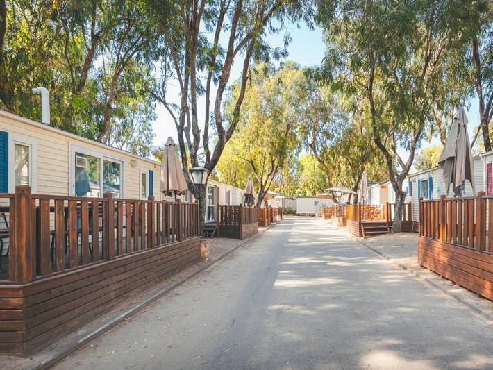 Camping Sant Salvador - Mobile home 6 persons - Mobile-home | Comfort | 3 Bedrooms | 6 Pers. | Raised terrace | Air conditioning in Platja de Sant Salvador (el Vendrell), el Vendrell