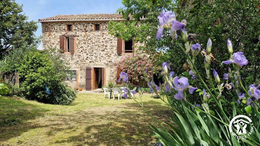 Gîte pour 6 personnes, avec jardin - 1