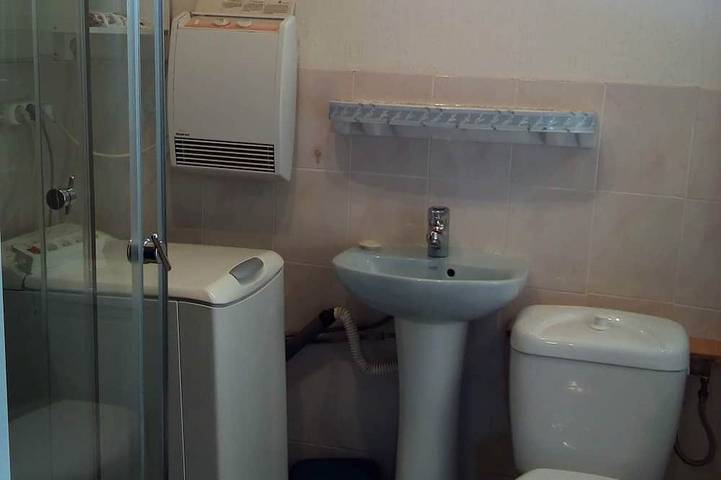 Gîte pour 4 personnes, avec jardin et terrasse à Annonay - 3