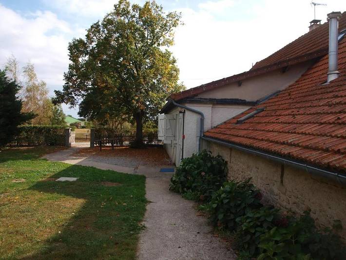 Chambre d’hôte pour 2 personnes, avec jardin dans Allier - 3