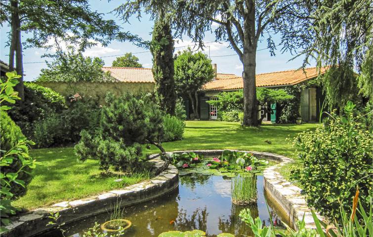 Maison de vacances pour 6 personnes, avec terrasse ainsi que piscine et jardin