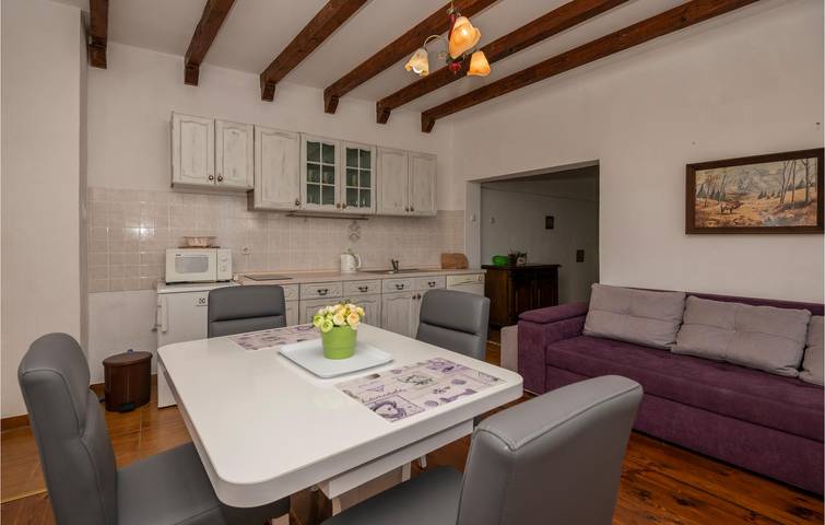 Ferienhaus für 8 Personen, mit Terrasse in Baska Voda - 4