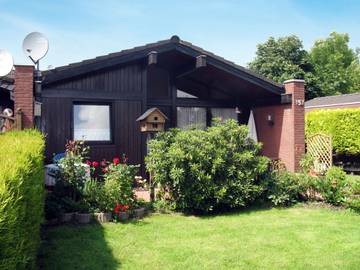Ferienhaus für 4 Personen, mit Garten und Terrasse in Wesermarsch