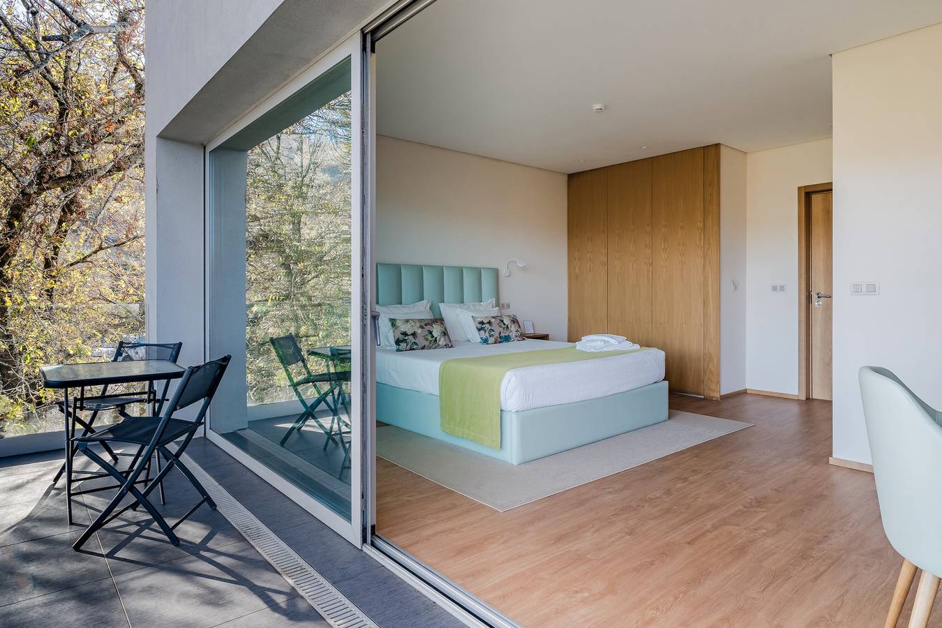 Zimmer 'Quarto Queen 3 - Oak Nature' mit Gemeinschaftspool, gemeinsamer Terrasse und Wi-Fi in Ventosa (Gerês), Ventosa e Cova