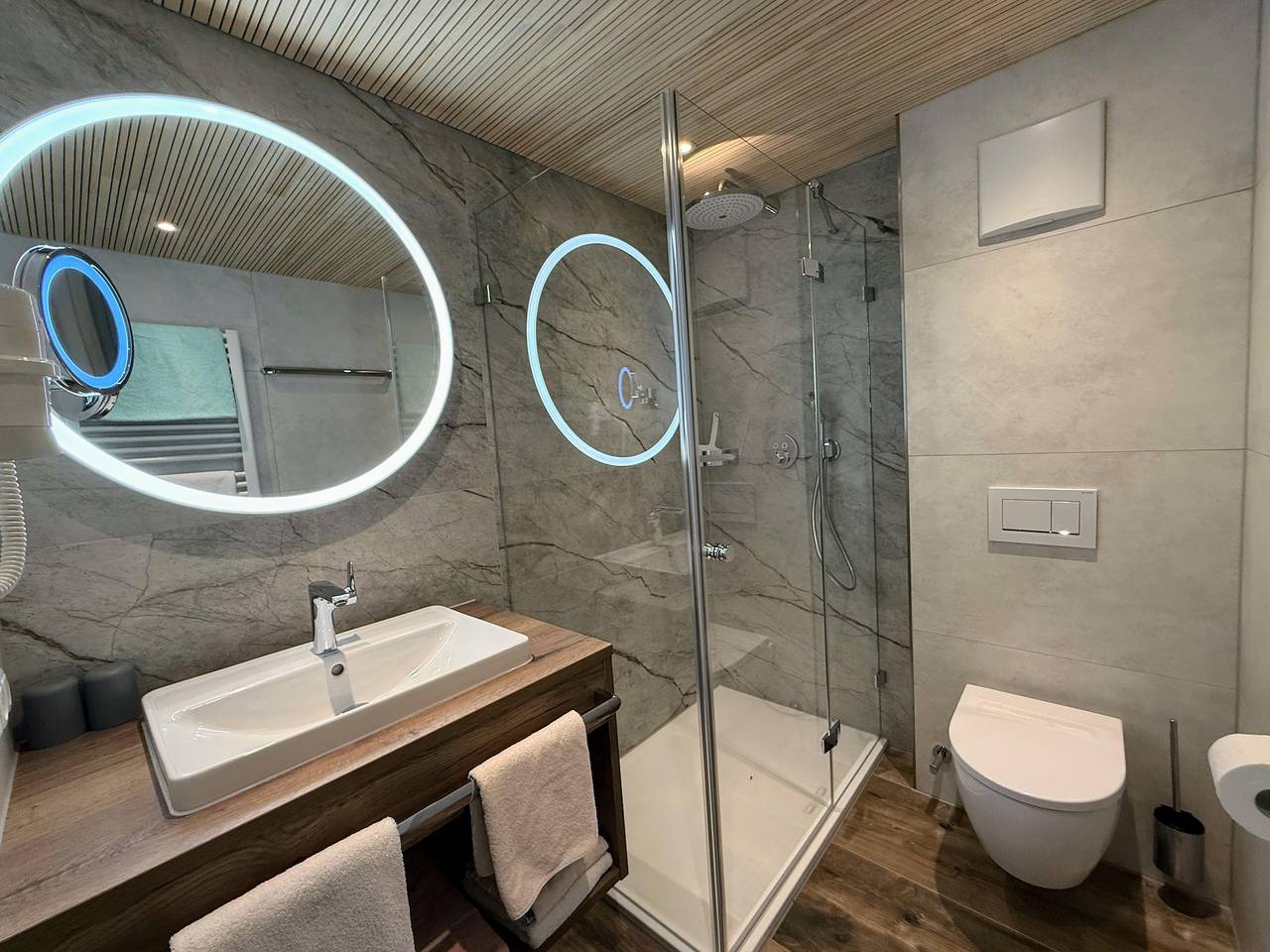 Ganze Ferienwohnung, Apartment/1 Schlafraum/Dusche, Wc, Nr. 8 in Riezlern, Mittelberg