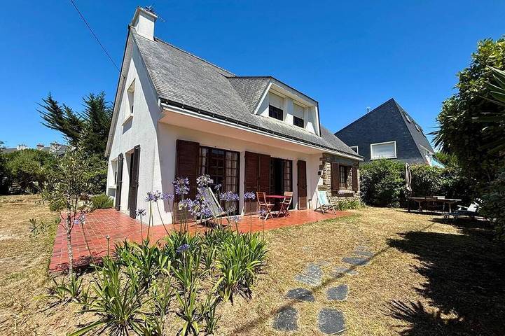 Location de vacances pour 8 personnes, avec jardin dans Plage Saint-Colomban