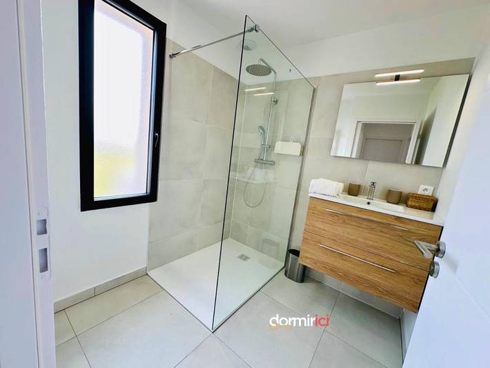 Location de vacances pour 8 personnes, avec vue et jardin à Étaules - 2