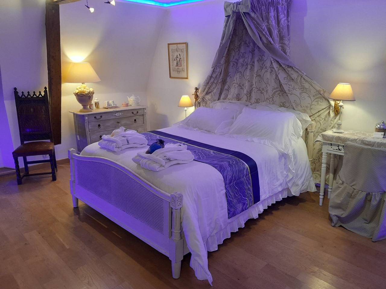 Le Prieuré, spacieuse et romantique - Suite familiale jean de Vimont in Saint-Philibert-de-la-Lézarde, Région du Havre